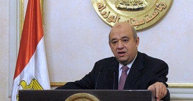 "عمرو صدقى" مستثمرو السياحة يلجأون لـ"البرلمان" غدا لإنقاذ القطاع من شبح الإفلاس