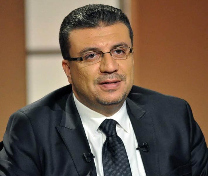 قناة "الحياة" تعلن عن توقف برامج عمرو الليثي | مجلة السياحة العربية