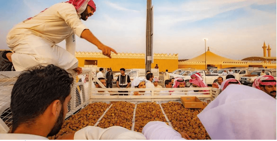 كرنفال بريدة للتمور.. تسوق ومتعة