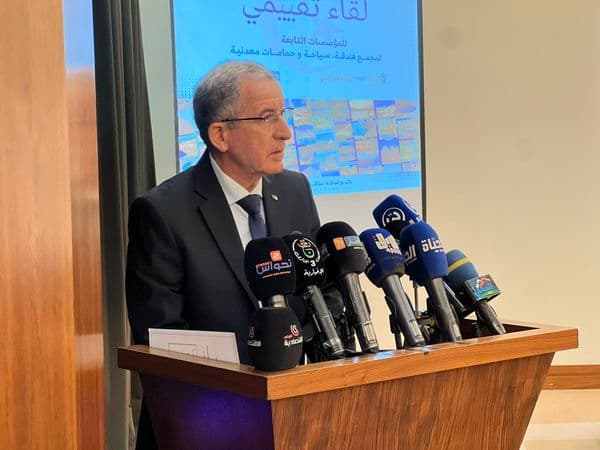 وزير السياحة الجزائري يشرف على تقييم مجمع فندقة و سياحة و حمامات معدنية