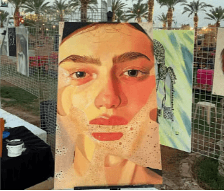 إبداعات رنيم الرديعان تزين طرق وميادين حائل