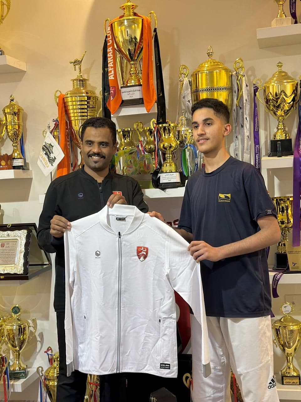 لاعب التيكواندو نبراس الطوقي اول عماني وخليجي يحترف في الاندية السعودية