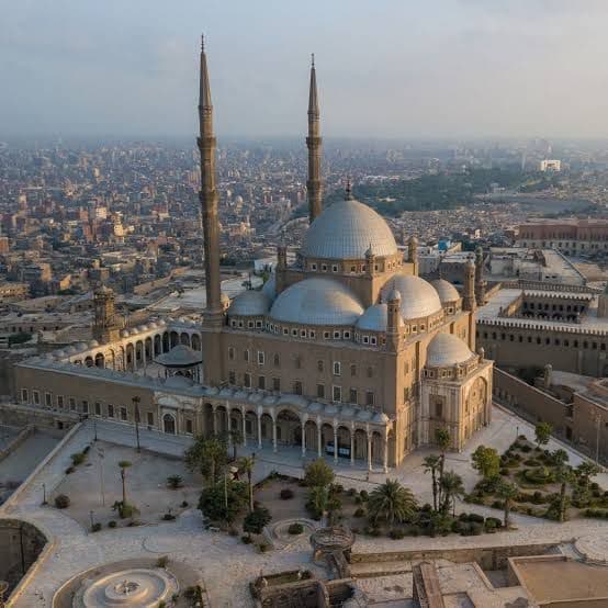 - فوز مدينة القاهرة كعاصمة للسياحة للدول الأعضاء بمنظمة التعاون الإسلامى لعام 2026