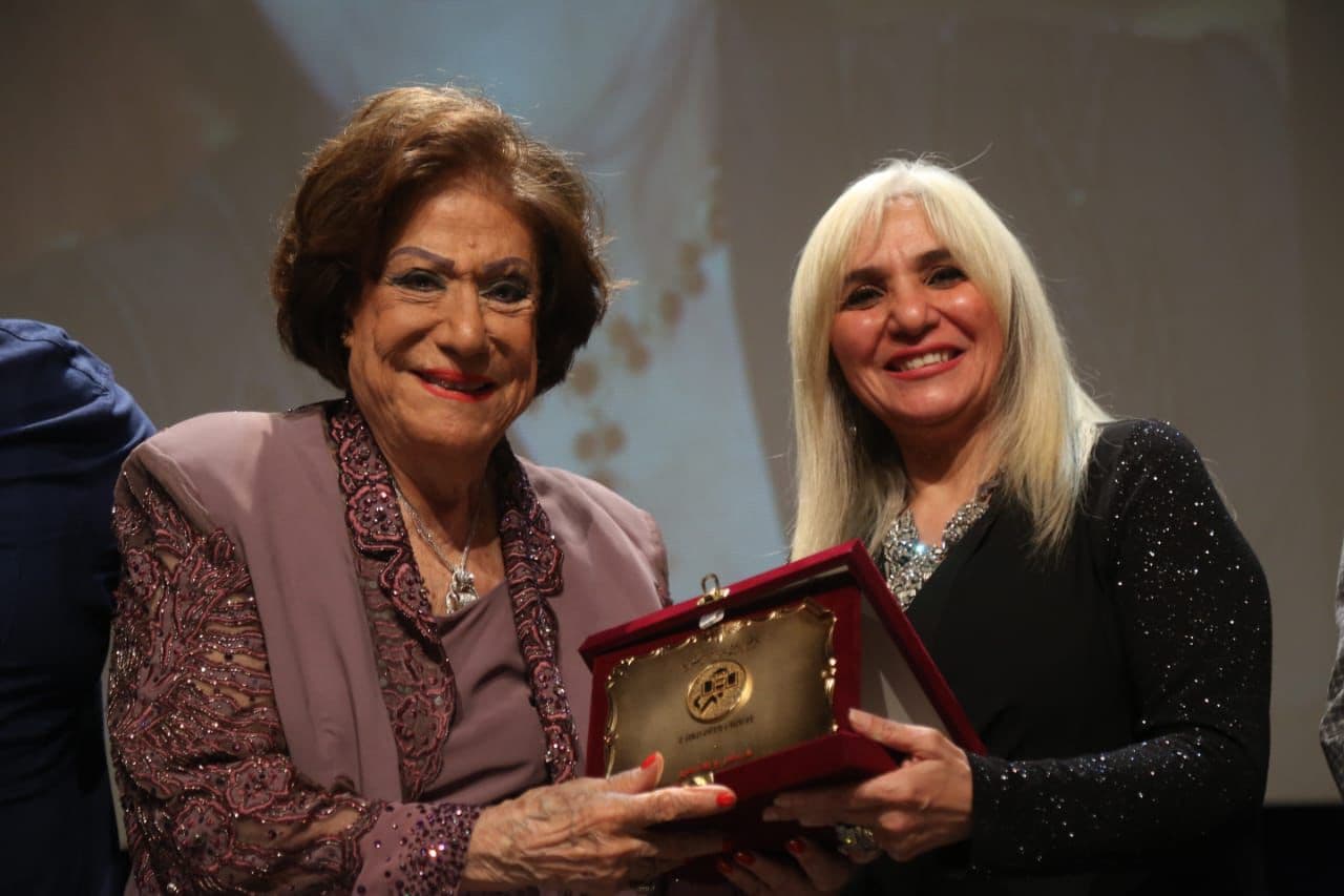 ليلة فى حب سيدة المسرح العربى : رئيسة الأوبرا كرمت سميحة ايوب فى امسية بهجة الروح