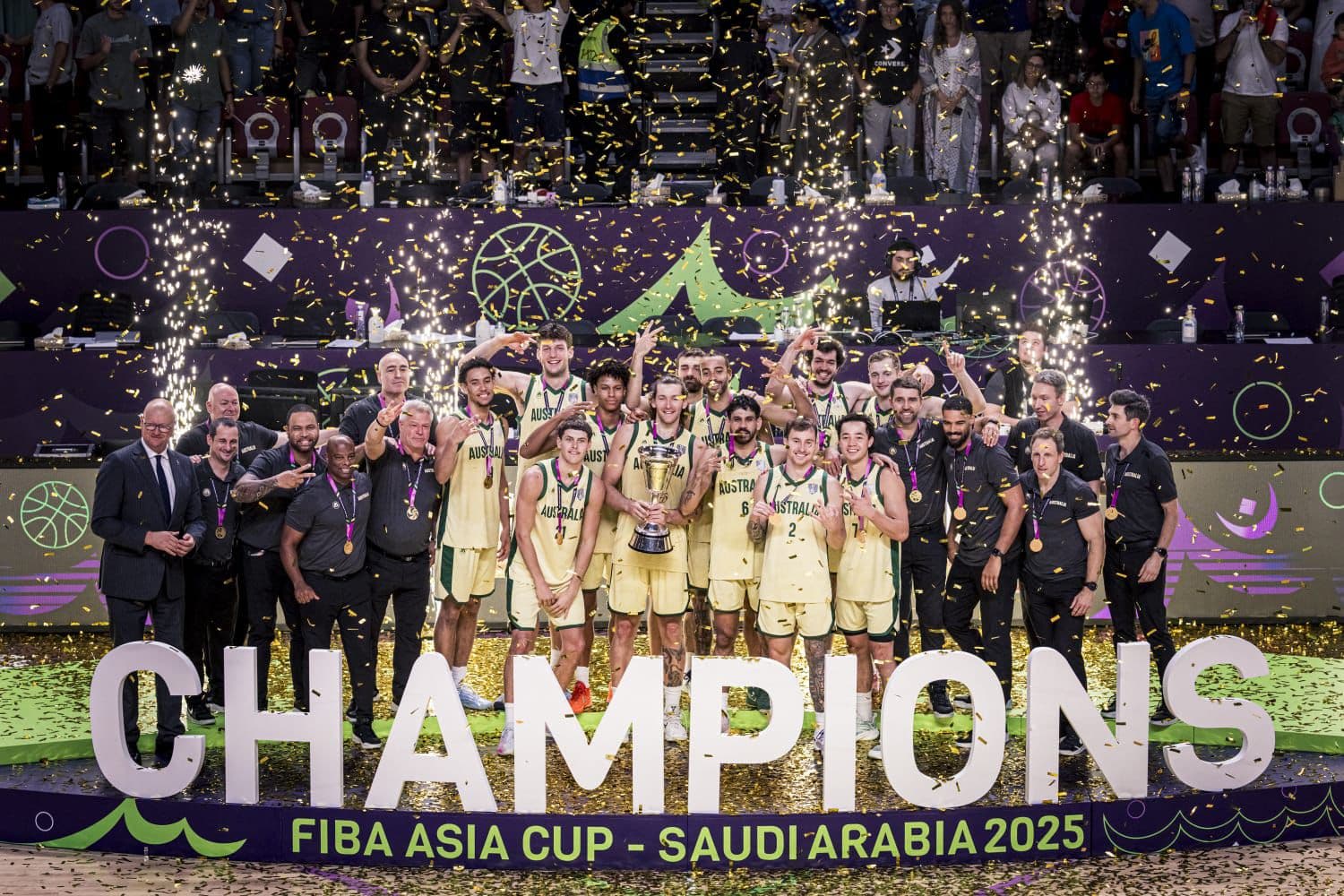 TCL تحتفي بشراكتها المستمرة مع الاتحاد الدولي لكرة السلة (FIBA) عقب الختام المثير لبطولة كأس آسيا لكرة السلة 2025