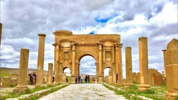 "تيمقاد" نافذة على العمارة الرومانية في الجزائر