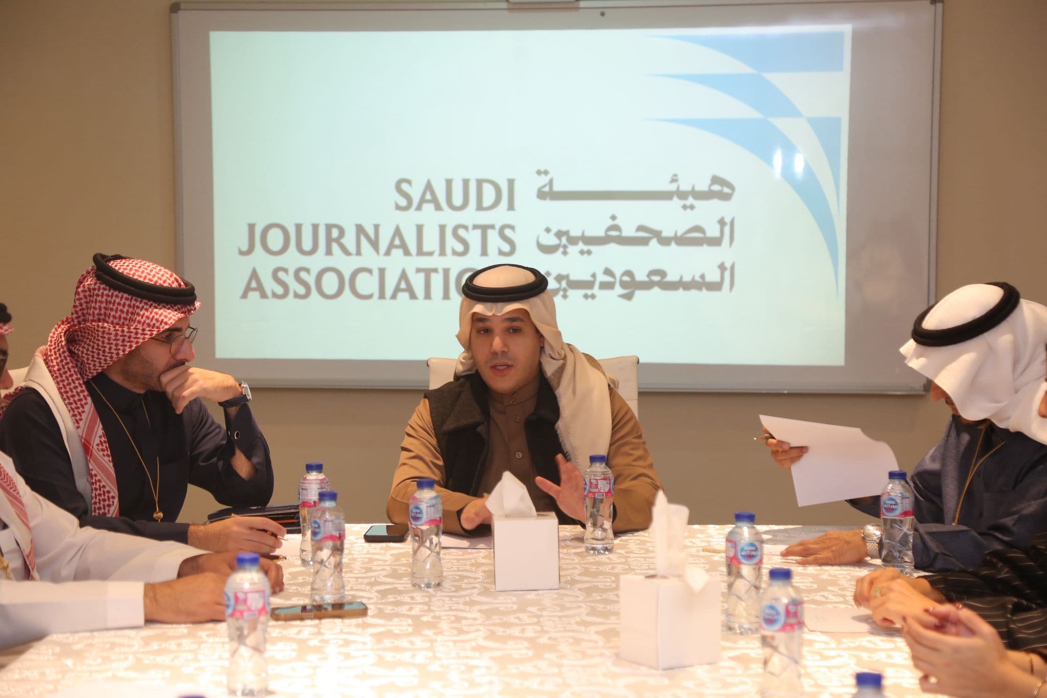 مجلس إدارة هيئة الصحفيين السعوديين يعقد اجتماعه في الأحساء ويلتقي أمين الاتحاد الدولي للصحافة