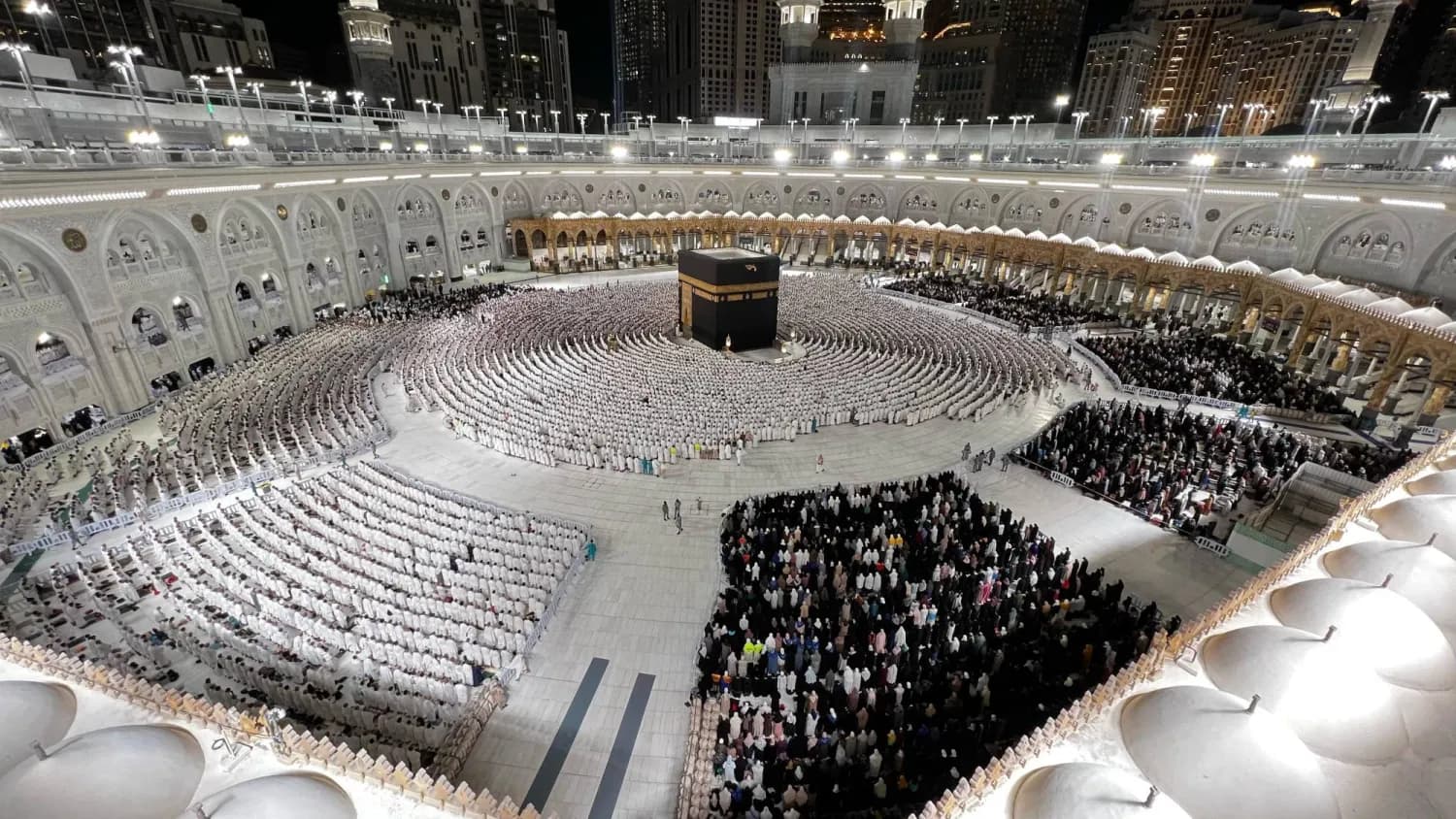 خطة متكاملة لتيسير رحلة ضيوف الرحمن منذ وصولهم.. المطارات السعودية تستكمل جاهزيتها لموسم الحج
