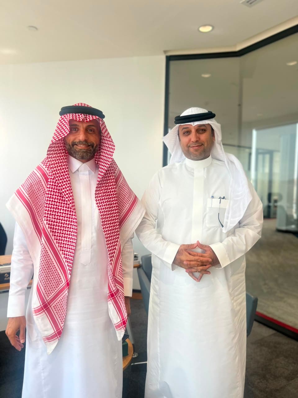 مجلة السياحة العربية وغرفة الأحساء تبحثان أعمال اللجنة الإعلامية لمعرض اللومي الحساوي 2026م