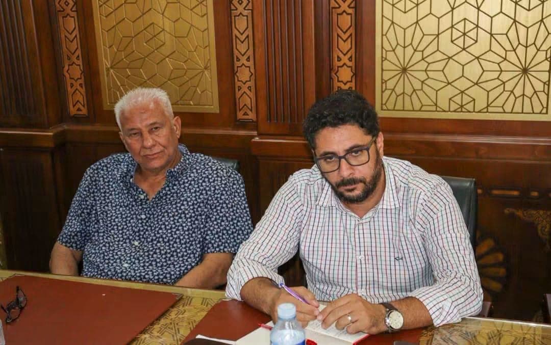 اجتماع تنسيقي موسع مع مهنيي قطاعي السياحة والصناعة التقليدية