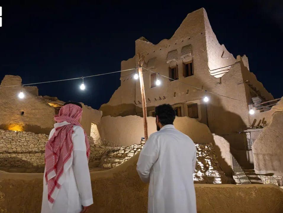بيت عيسى".. حين تستعيد عرقة ذاكرتها بين الطين والنخيل