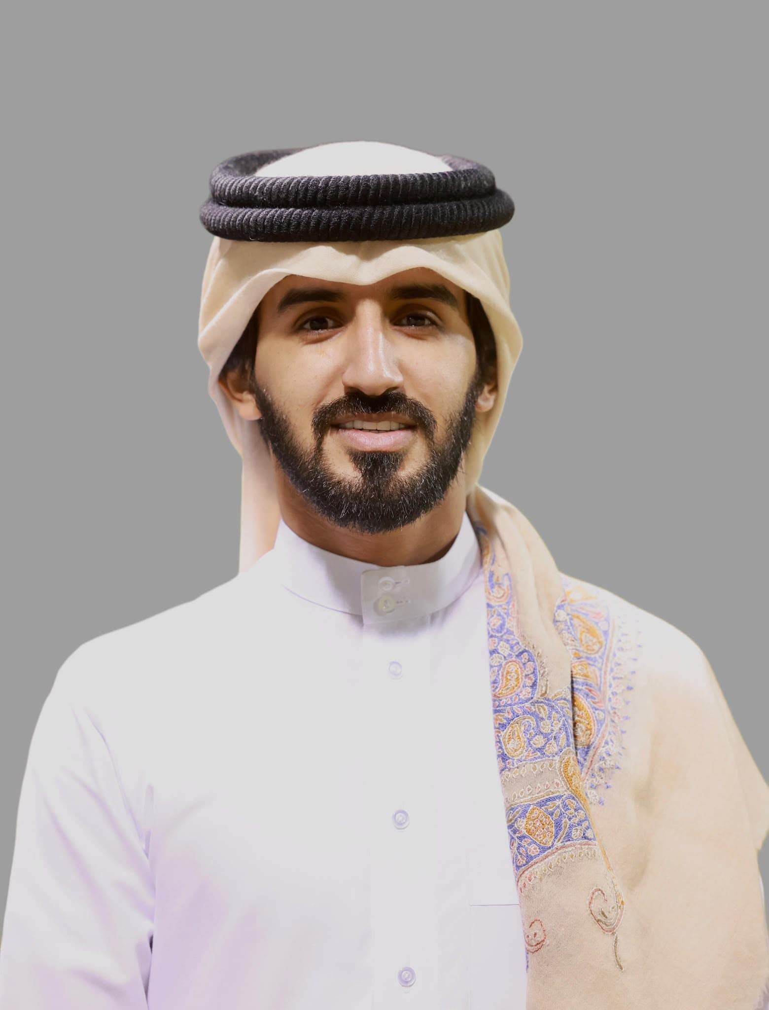 اعلامي بحريني ينجح في الوصول لمليون مشاهدة لمحتوى سياحي اجتماعي .. مجالسنا البحرينية تجربة إعلامية تعزز السياحة العائلية والاجتماعية وتقدم الموروث البحريني إلى جمهور أوسع