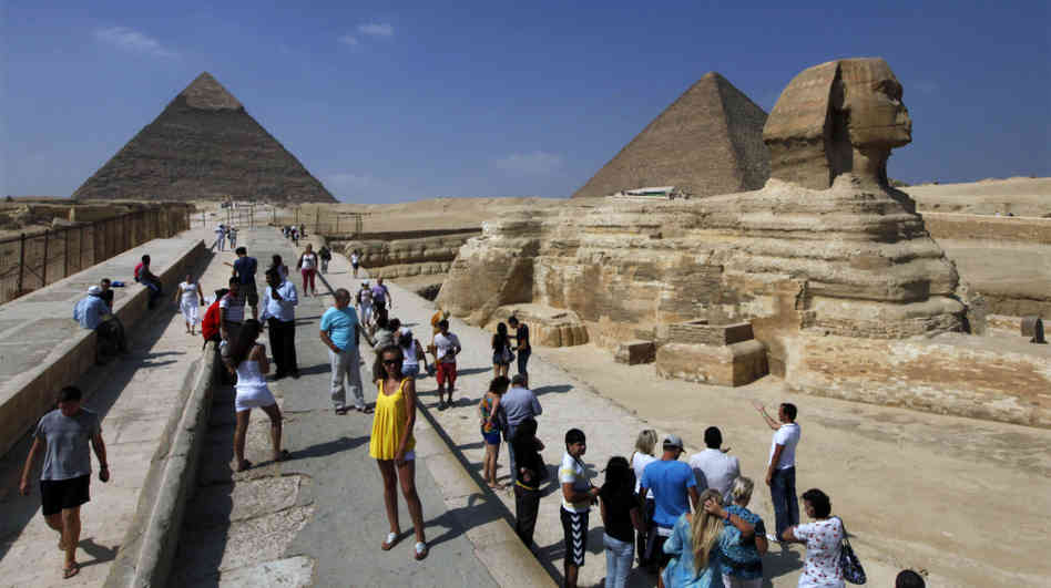 مصر تتوقع "5" مليارات دولار إيرادات السياحة هذا العام