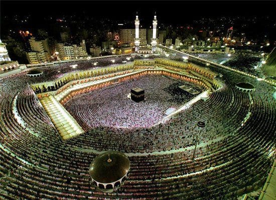 "لجنة السياحة الدينية" لا يمكن لأحد منع أي مسلم من أداء العمرة | مجلة السياحة الدينية