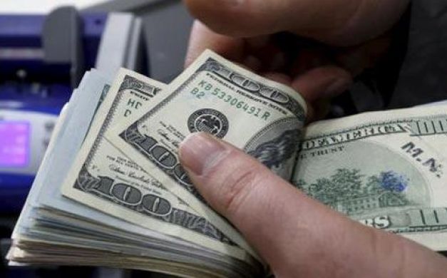 هاشتاج "الدولار_ينهار" يتصدر مواقع التواصل الاجتماعي | مجلة السياحة العربية