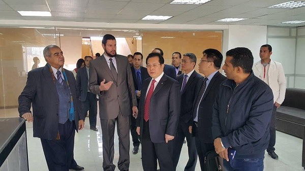 وفد صيني يزور كلية السياحة والفنادق بالأقصر | مجلة السياحة العربية