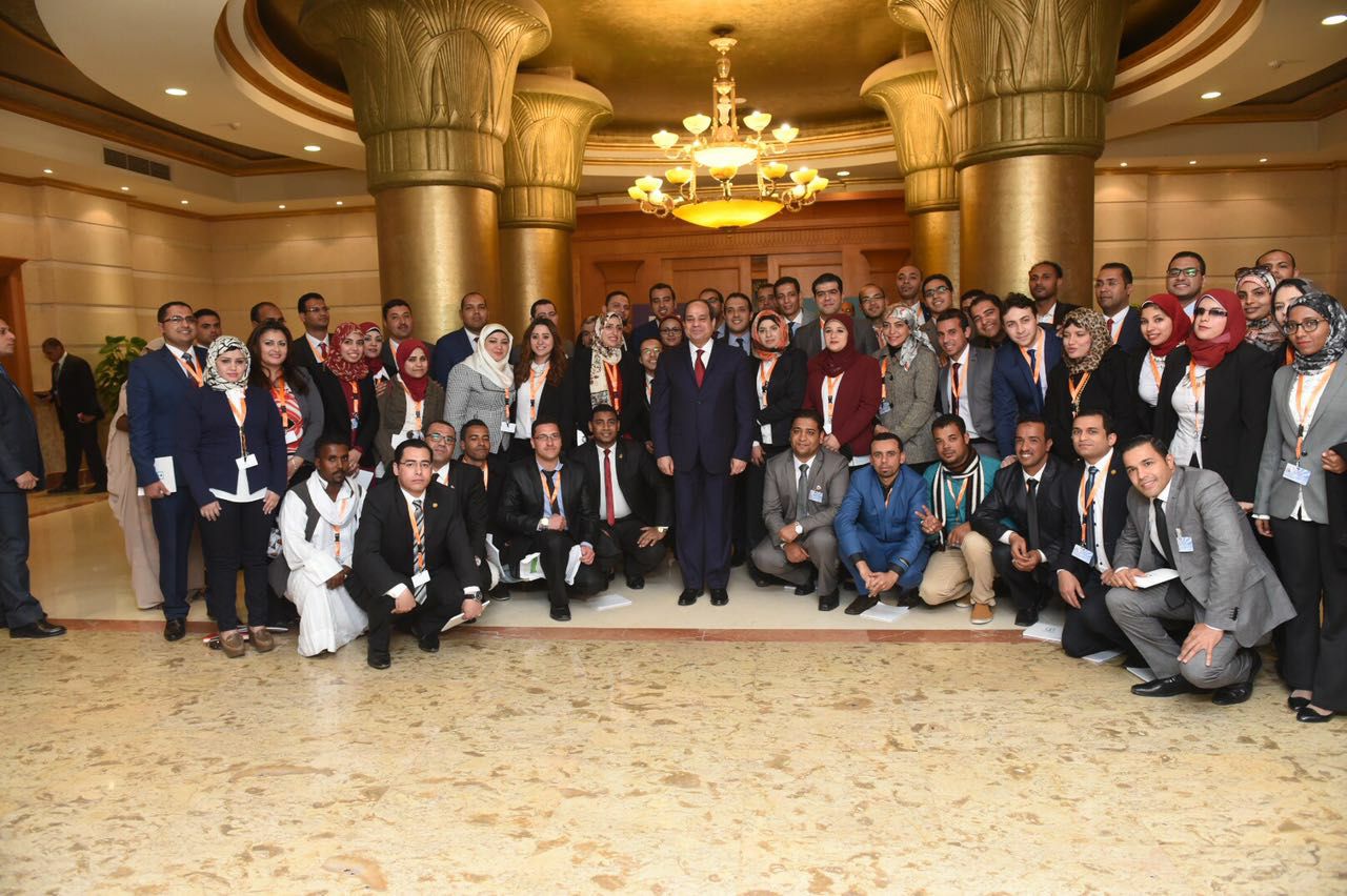 بالصور.. السيسي يمنح أسوان قبلة الحياة .. رئيس غرفة السياحة: الإشغالات الفندقية بلغت 120%| مجلة السياحة العربية