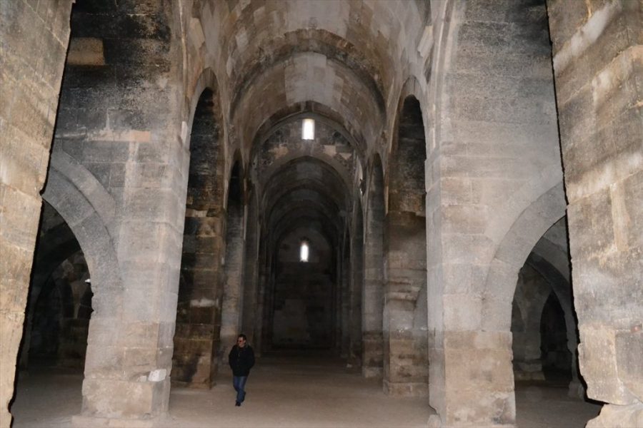خان-السطان-عمارة-سلجوقية-مبدعة-900x600