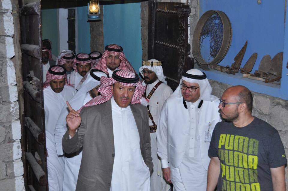 سلطان بن سلمان :- الطائف لن تكون مكاناً للتسابق في البنيان والتطاول في الزجاج | مجلة السياحة العربية