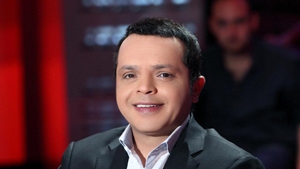 علي جمعة يكرِّم محمد هنيدي سفيرًا لحملة إفطار 5 ملايين صائم | مجله السياحة العربية