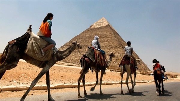 نقيب المرشدين: السعودية ولبنان والأردن أهم دول السياحة العربية في مصر | مجلة السياحة العربية