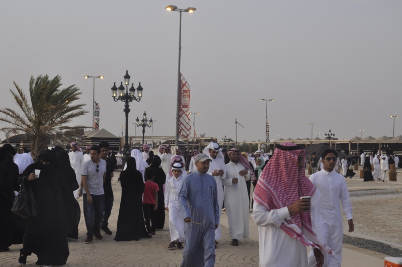زوار سوق عكاظ .. شكرًا هيئة السياحة | مجلة السياحة العربية