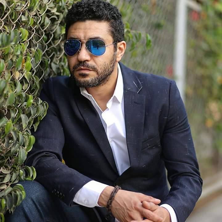 * رحلة محمد عز من مصور فوتوغرافيا الي ممثل صاعد | مجلة السياحة العربية