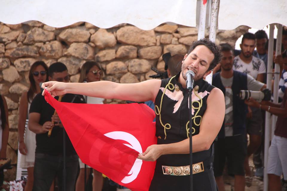 دوس