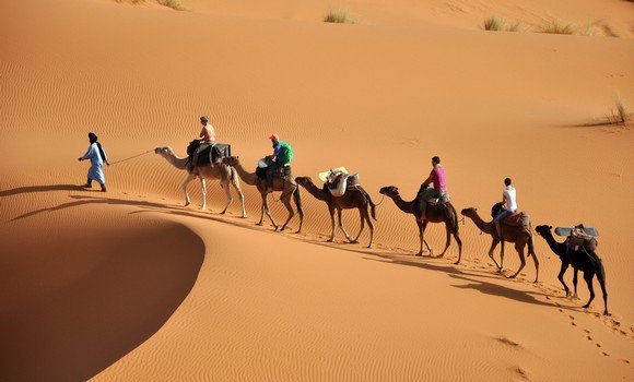 "السياحة الصحراوية" توافد أكثر من 2.500 سائح على مدينة جانت منذ مطلع أكتوبر الجاري | مجلة السياحة العربية