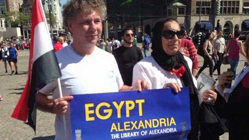 بـ"الصور" هولندى عاشق لمصر يروج للسياحة منذ 14 عاما | مجلة السياحة العربية