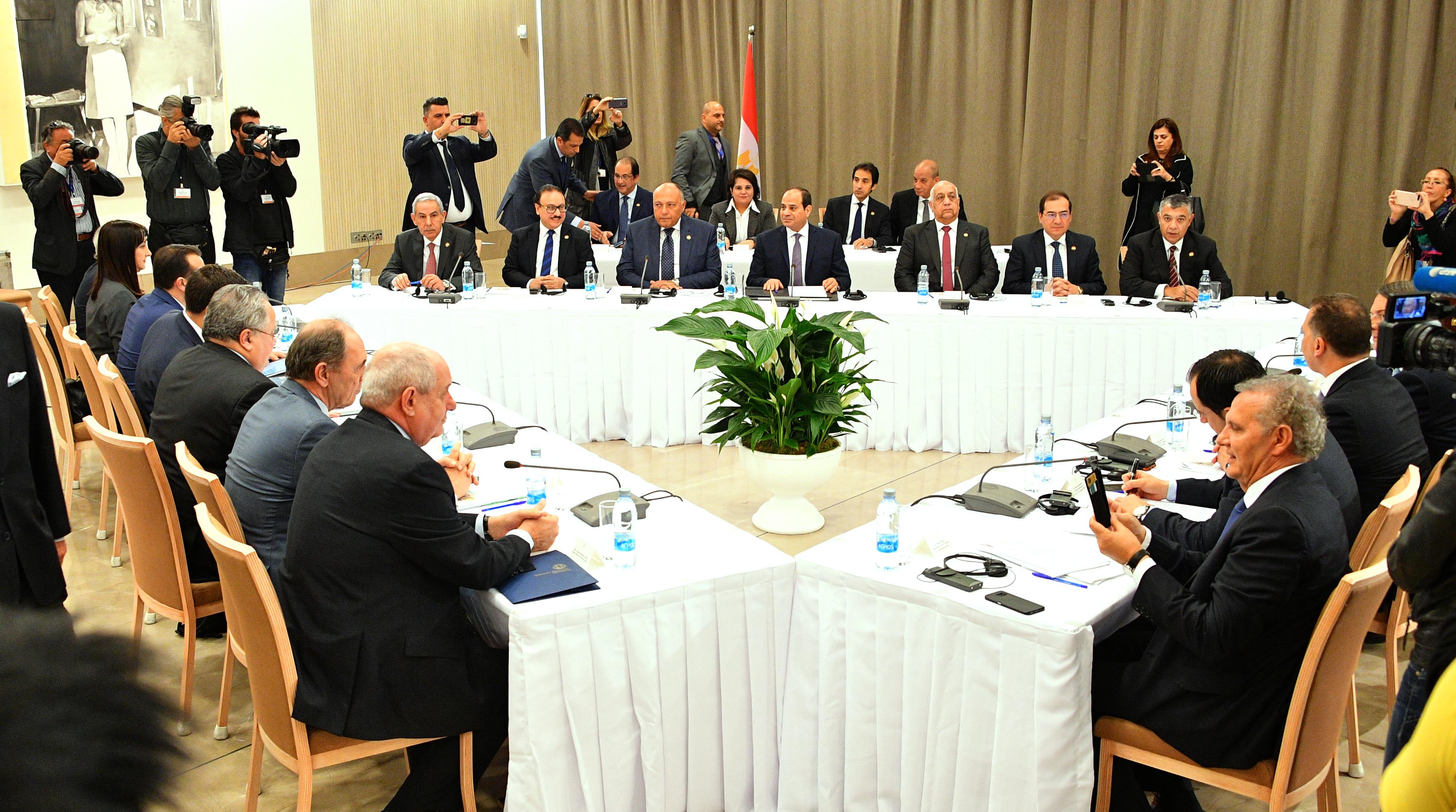 827458-صور-المؤتمر-الصحفى-مع-زعماء-قبرص-واليونان-(3)