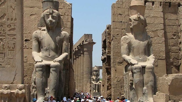 خبراء يتوقعون 70% نسب الإشغال باحتفالات رأس السنة .. وإطلاق أول معرض سياحي مصري في ليتوانيا مارس المقبل | مجلة السياحة العربية
