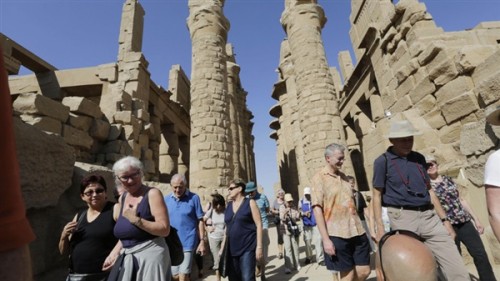 مصر تتقدم 9 مراكز فى "تنافسية السياحة" | مجلة السياحة العربية