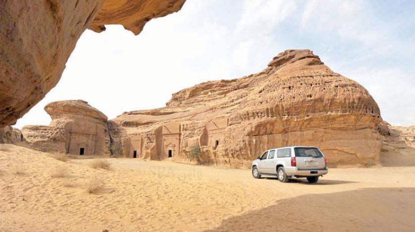بسبب التأشيرات السياحية .. 10 % ارتفاع ايرادات قطاع السياحة فى السعودية | مجلة السياحة العربية