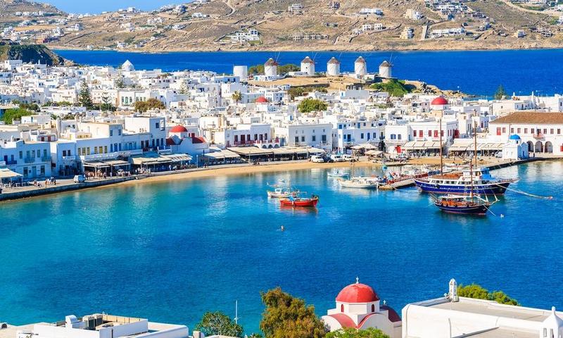 متعة الغوص في ميكونوس عند السياحة في اليونان | مجلة السياحة العربية