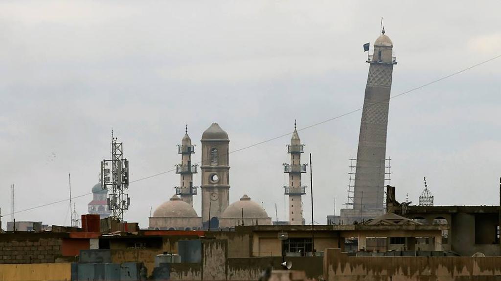 121-163645-minaret-grand-mosque-nuri-2