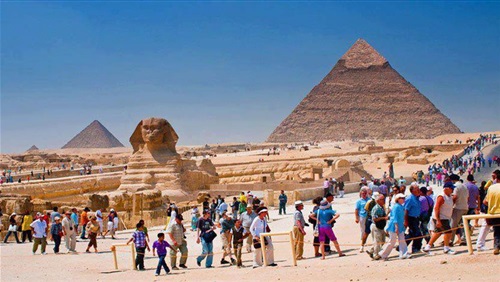 "إكسبرس البريطانية" انتعاش السياحة المصرية يتسبب فى انخفاض الحجوزات بإسبانيا | مجلة السياحة العربية