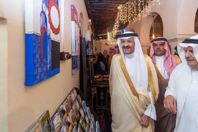 الامير سلطان بن سلمان والامير سعود بن نايف يفتتحان فندق الكوت التراثي بالاحساء | مجلة السياحة العربية