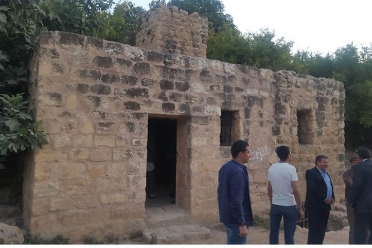 نشطاء يزورون "وادي الريان" لدعم السياحة الريفية بالمملكة | مجلة السياحة العربية