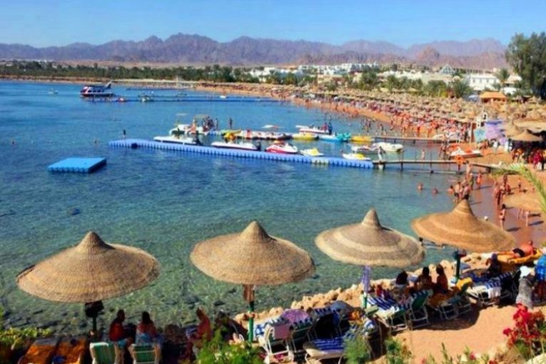 سياحة مصر فى صدارة الوجهات المفضلة للمسافرين بالمنطقة | مجلة السياحة العربية
