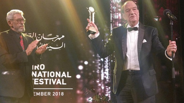 مهرجان القاهرة السينمائي.. رمزي عن تكريم حسن حسني: فنان عظيم | مجلة السياحة العربية