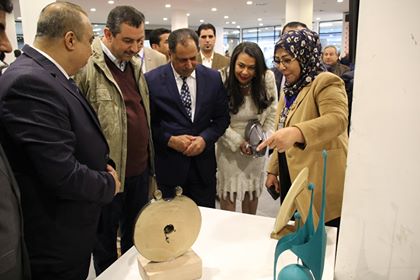 مدير عام دائرة الفنون العامة يـفتـتح مهرجان المحبة والسلام في السليمانية (5) (1)