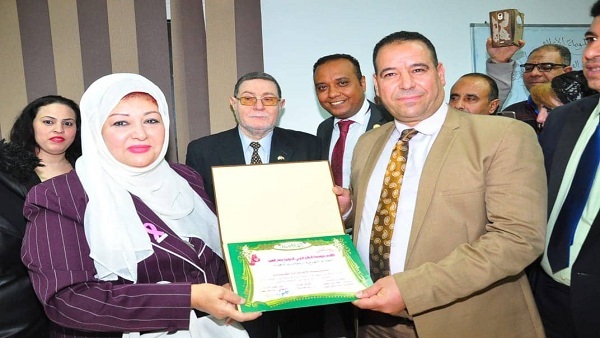دعوة كريمة من الإعلامي الاستاذ .اشرف الحداد رئيس مؤسسة العالم العربي الدولية للفنانة القديرة عفاف شعيب لإلقاء محاضرة عن أثر الدراما علي المجتمع العربي | مجلة السياحة العربية