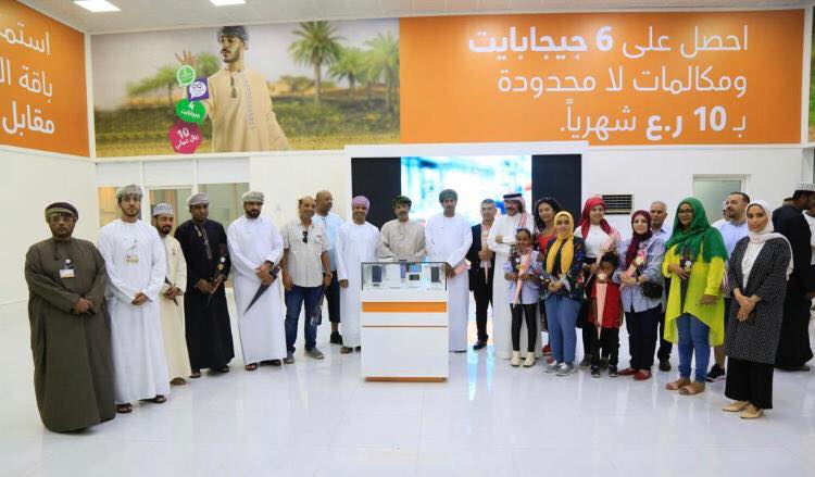 وفد إعلامي عربي يختبر "الجيل الخامس" في "عمانتل"