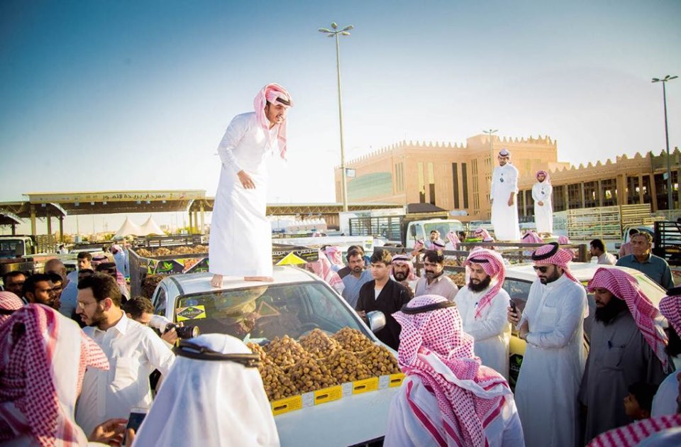 "الدِّلالة" تدخل سوق الاحتراف والانتقالات في "تمور بريدة"