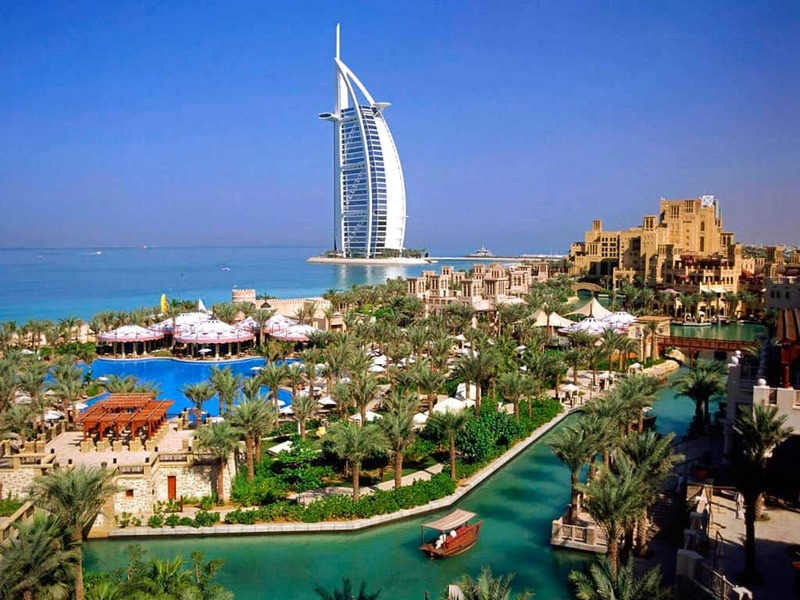 ازدهار سوق السياحة عبر الإنترنت في الإمارات