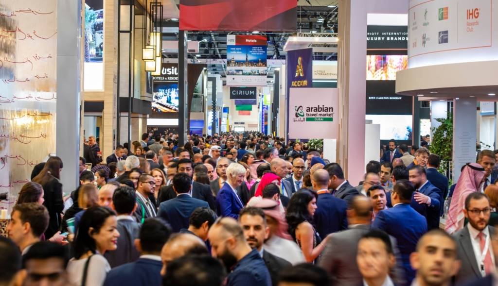 1.5 مليار دولار عائدات متوقعة للإمارات من السياحة الروسية
