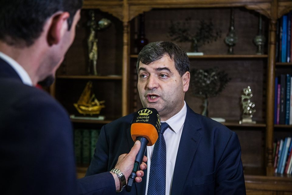 السيد روني الطرابلسي يلتقي وفدا عن ممثلي وكالات أسفار وإعلاميين أردنيين