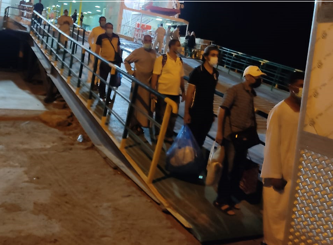 وزير النقل يتابع تسيير رحلات بحرية من ميناء سفاجا البحرى لنقل المصريين العائدين من المملكة العربية السعودية