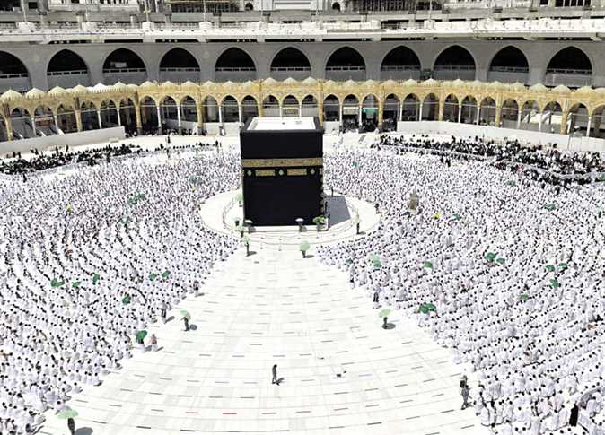 السياحة تعلن أسعار وعدد تأشيرات الحج لعام 2022